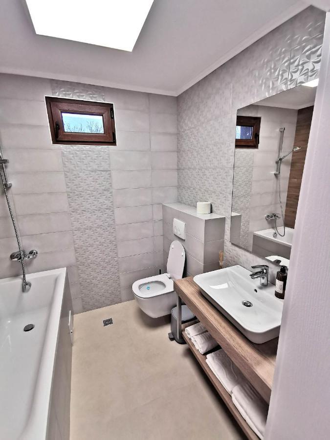 Vila Aras Simeria 外观 照片