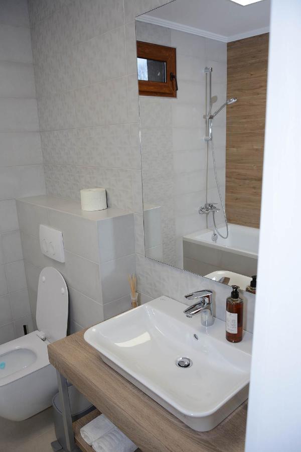 Vila Aras Simeria 外观 照片